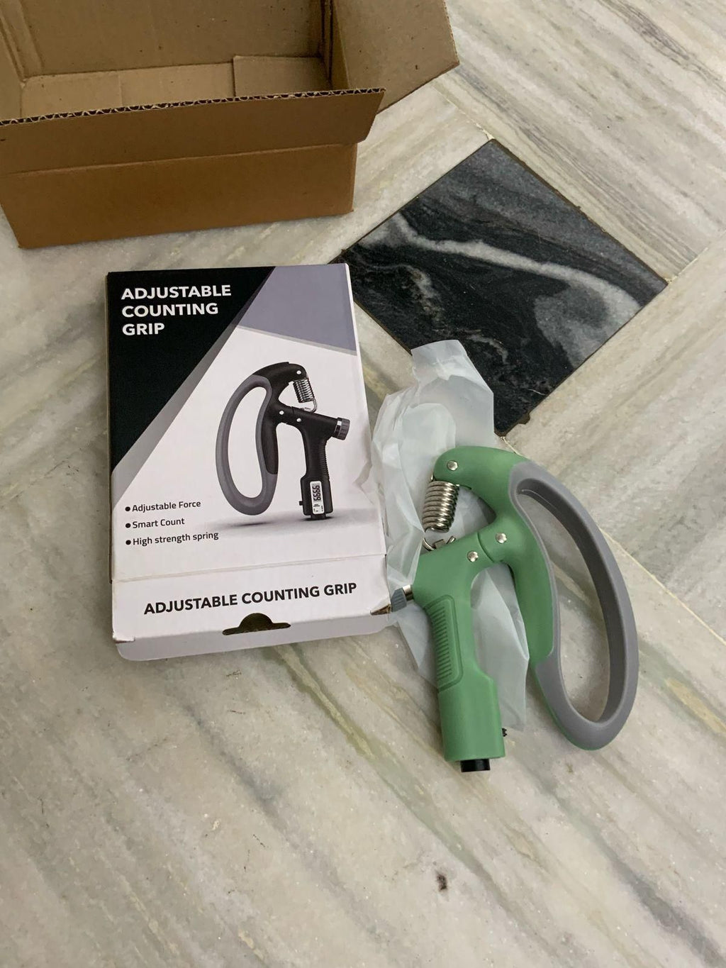 Adjustable Ergonomic Counting Grip